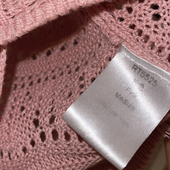 Woman's Amazon Pink Crochet Long Sleeve Sweater M - Picture 7 of 10